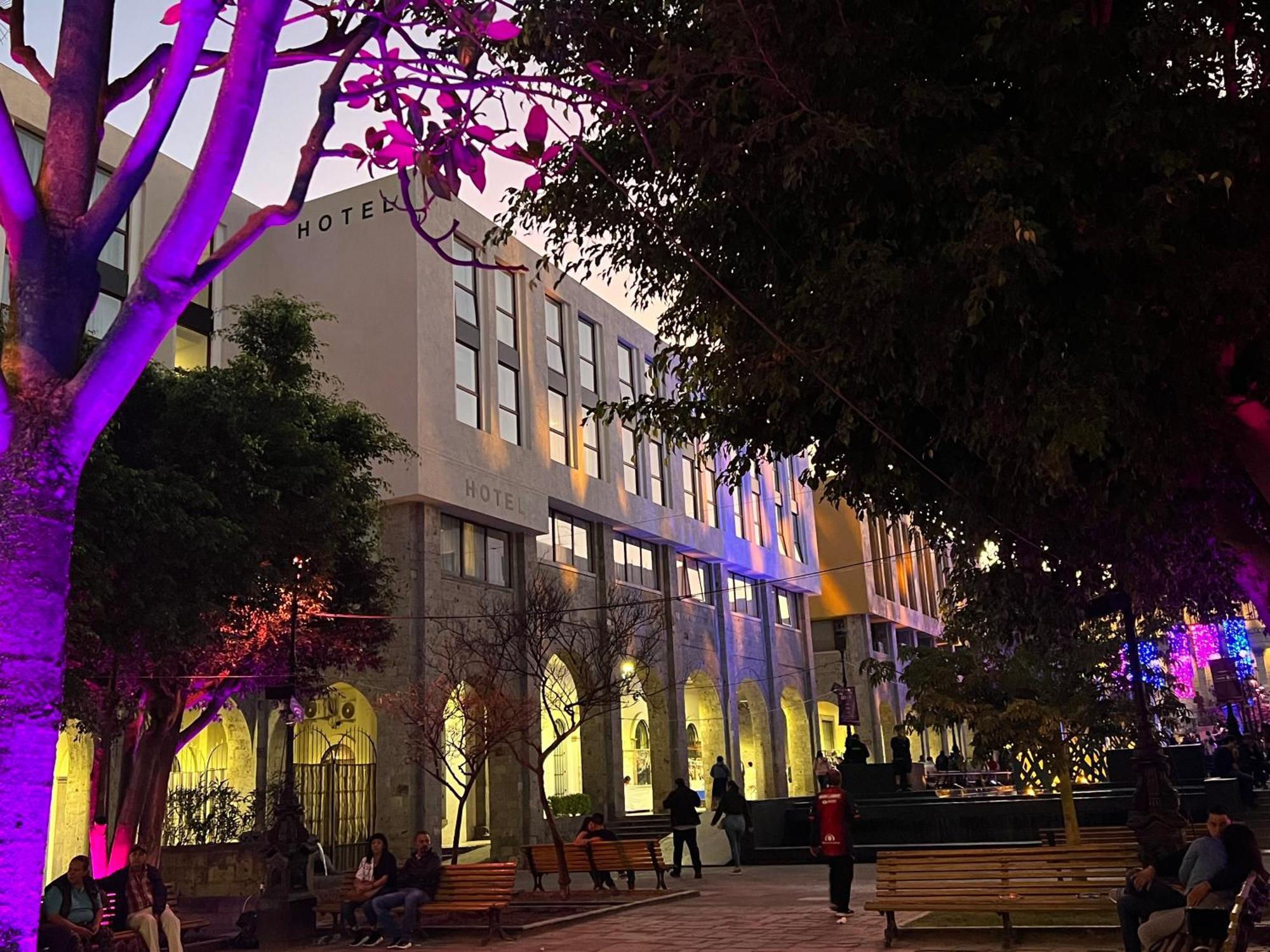 Six Hotel Guadalajara Degollado Eksteriør bilde