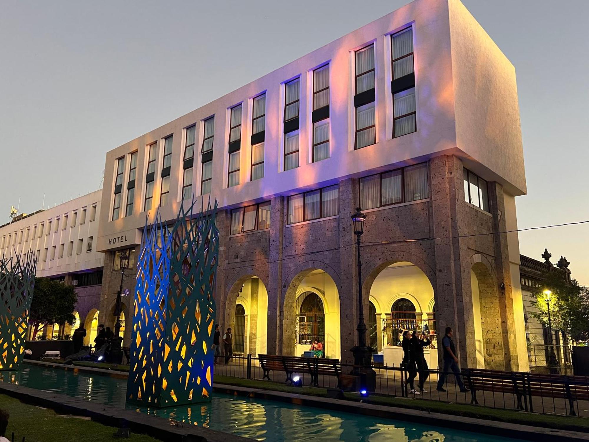 Six Hotel Guadalajara Degollado Eksteriør bilde